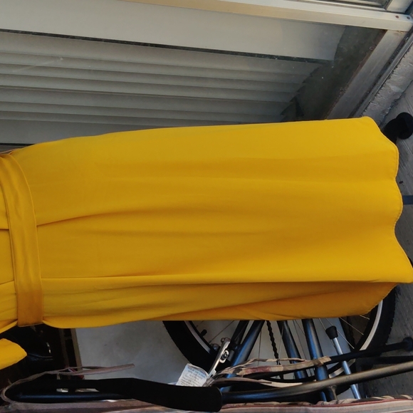 Gibson Latimer Canary button front midi dress - Picture 7 of 10